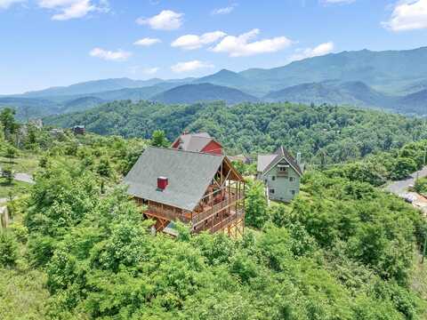 772 Cliff Branch Road, Gatlinburg, TN 37738