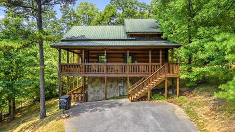 2828 Ridge Creek Circle, Sevierville, TN 37862