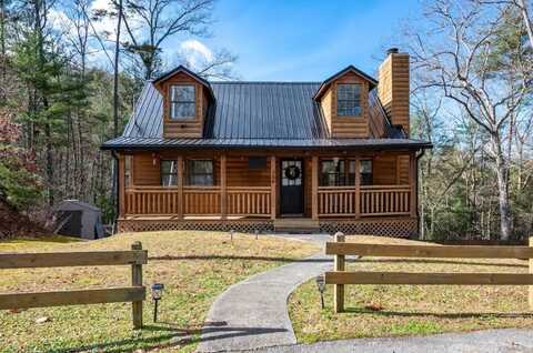 734 Country Oaks Drive, Pigeon Forge, TN 37863