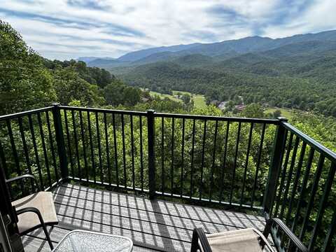 3710 Weber Road, Gatlinburg, TN 37738