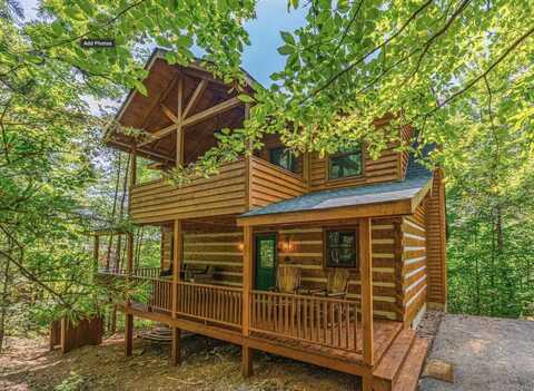 560 Thissa Way, Gatlinburg, TN 37738