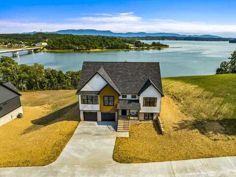 415 Hampton Way, Dandridge, TN 37725