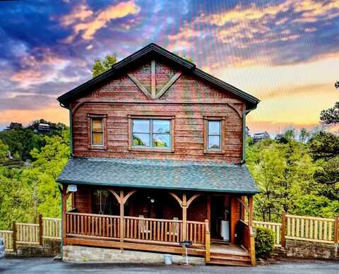 824 Great Smoky Way, Gatlinburg, TN 37738