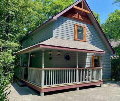 2805 Forrest Way, Pigeon Forge, TN 37863