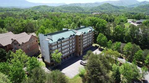 818 Golf View Boulevard, Pigeon Forge, TN 37863