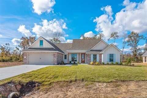 4083 Camryn Road, Moss Bluff, LA 70611