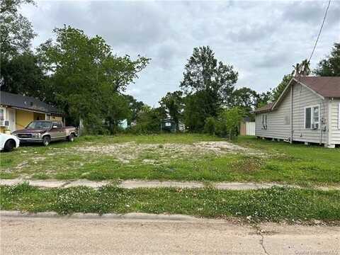 901 Fall Street, Lake Charles, LA 70601