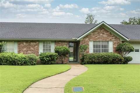 120 Greenway Street, Lake Charles, LA 70605