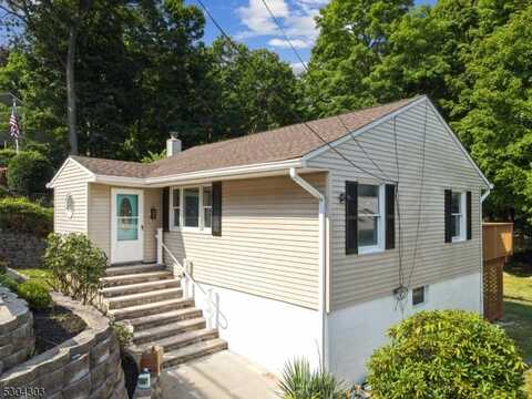 127 Omaha Ave, Rockaway, NJ 07866