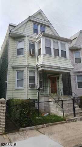 159 Wilkinson Ave, Jersey City, NJ 07305