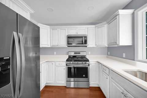 5 Margots, Rockaway, NJ 07435