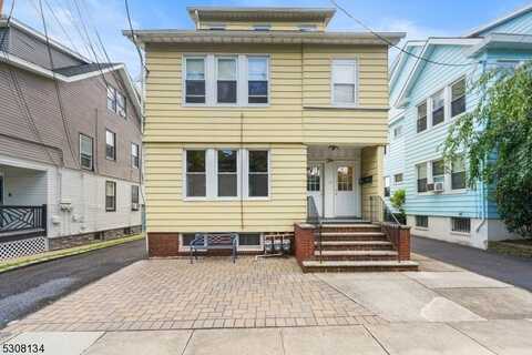 10 Boyden Pkwy South, Maplewood, NJ 07040