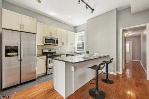 62 Van Reypen St, Jersey City, NJ 07306