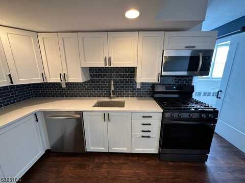 467 VALLEY ST 1D, Maplewood, NJ 07079