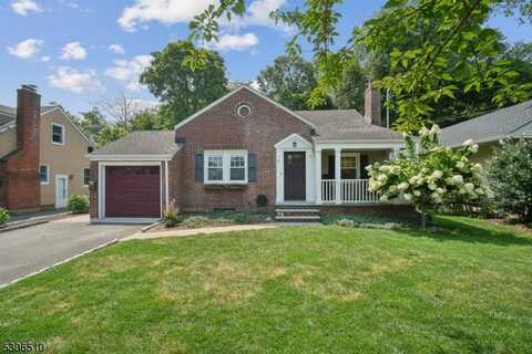 47 Mill Rd, Morris, NJ 07950