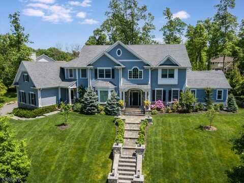 160 Mohawk Rd, Millburn, NJ 07078