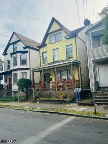 116 Putnam St, Paterson, NJ 07524