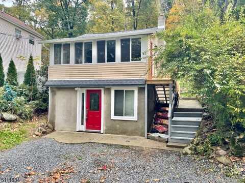 57 Lyons Rd, Jefferson Twp., NJ 07438