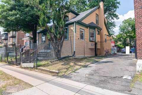 497 Stuyvesant Ave, Irvington, NJ 07111