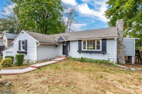 39 Heighwood Trl, Sparta, NJ 07871