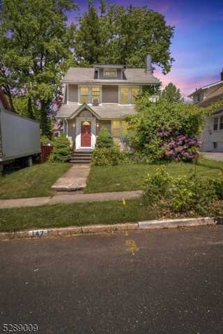 147 Bogert St, Teaneck, NJ 07666