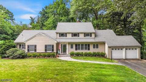 23 Sandy Hill Rd, Chatham, NJ 07928