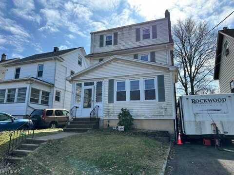 38 W Roselle Ave, Roselle Park, NJ 07204