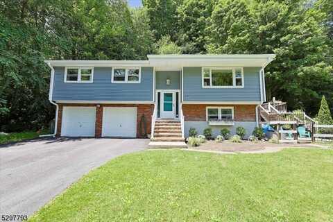 218 Sagamore Rd, Vernon, NJ 07422