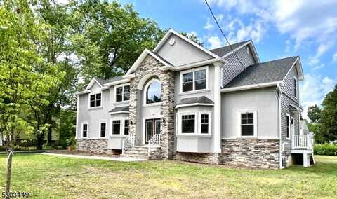 110 Hawkins Ave, Whippany, NJ 07054