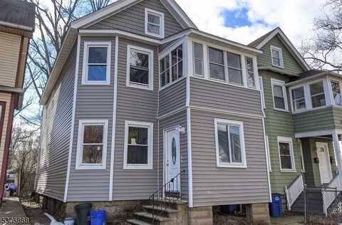 15 Olive St, East Orange, NJ 07003