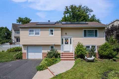 365 Lake Shore Dr, Whippany, NJ 07054