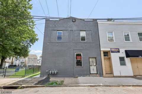 172 N Main St, Paterson, NJ 07522