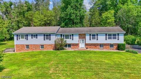 9 Noe Rd, Blairstown, NJ 07825