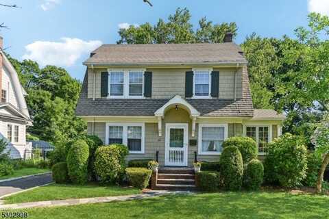 22 Euclid Pl, Montclair, NJ 07042