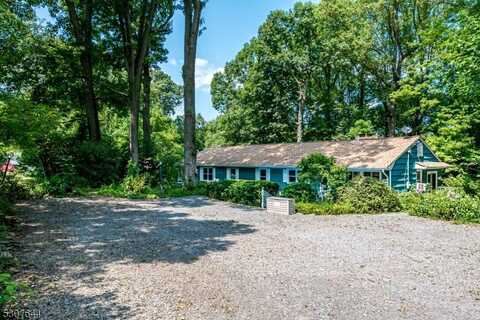 384 Sidney Rd, Franklin, NJ 08801