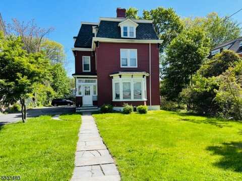 24 Lexington Ave, Montclair, NJ 07042