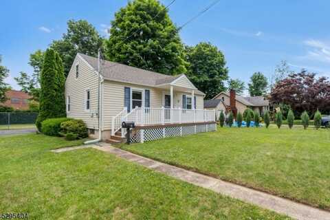 6 Meeker St, Roxbury Township, NJ 07876