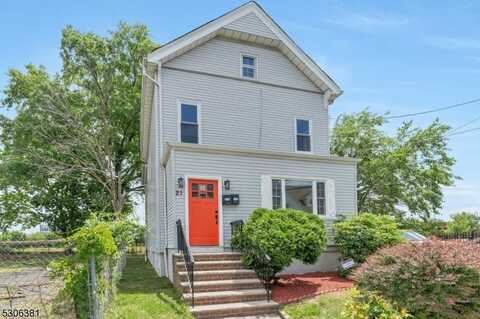 21 Lawrence St, Bloomfield, NJ 07003