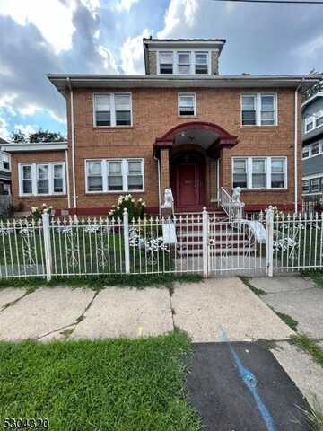 13 Stockman Pl, Irvington, NJ 07111