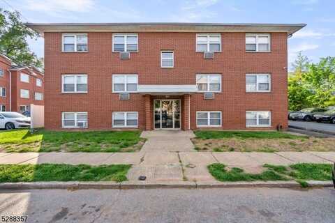 100 Luttgen Pl, Linden, NJ 07036