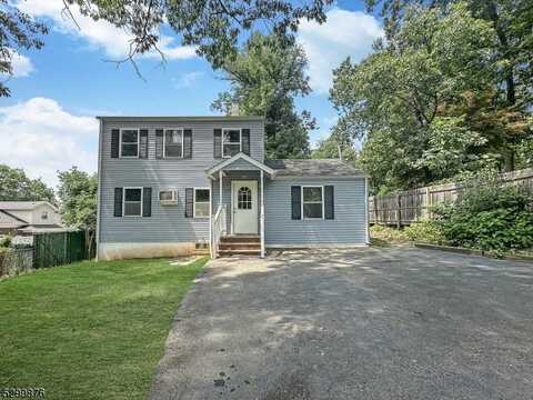 207 Mountain Pkwy, Brick, NJ 08812