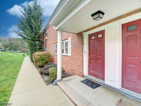 2467 Route 10 Apt 23 2A, Whippany, NJ 07950