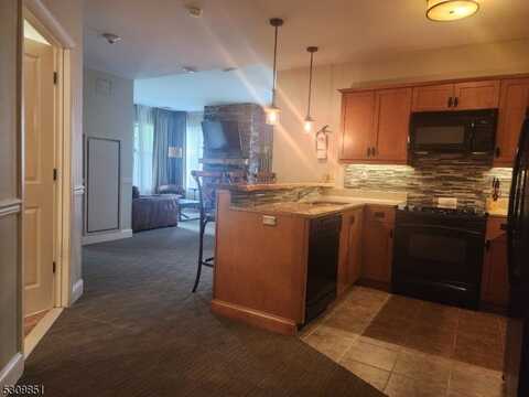 200 Route 94 Unit 402, Vernon, NJ 07462