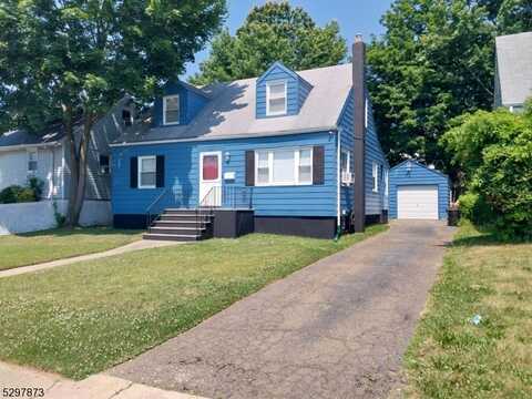 125 Chamberlain Ave, Paterson, NJ 07502