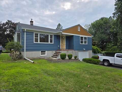 106 Pinkneyville Rd, Sparta, NJ 07848