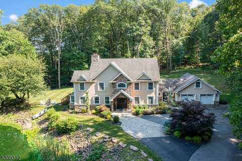 18 Mount Pleasant Rd, Mendham, NJ 07960