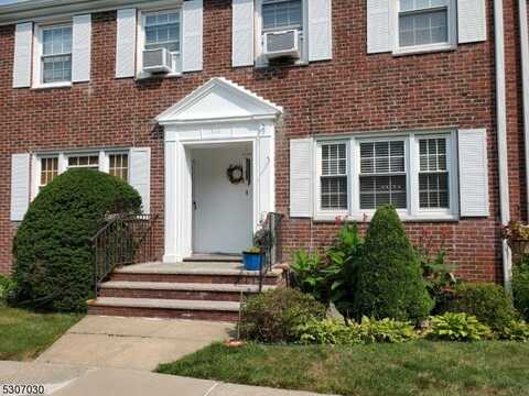 285b Elmwood Ave, Maplewood, NJ 07040