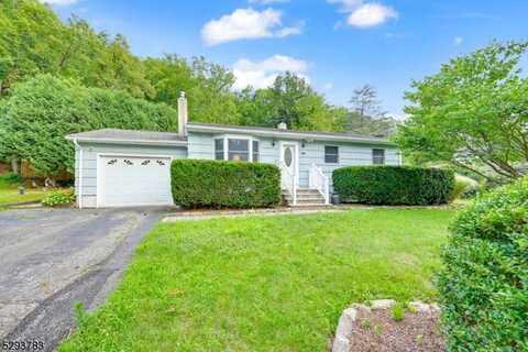 46 Elm St, West Milford, NJ 07421