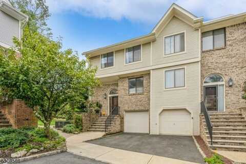 15 Mount Vernon Sq, Verona, NJ 07044