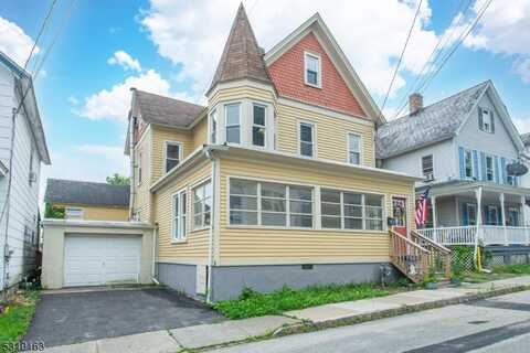 3 Jefferson St, Newton, NJ 07860